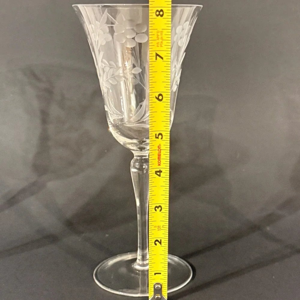 Vintage Floral Etched Crystal Wine Glasses Set of 4 Gray Cut Stemware 8.25in